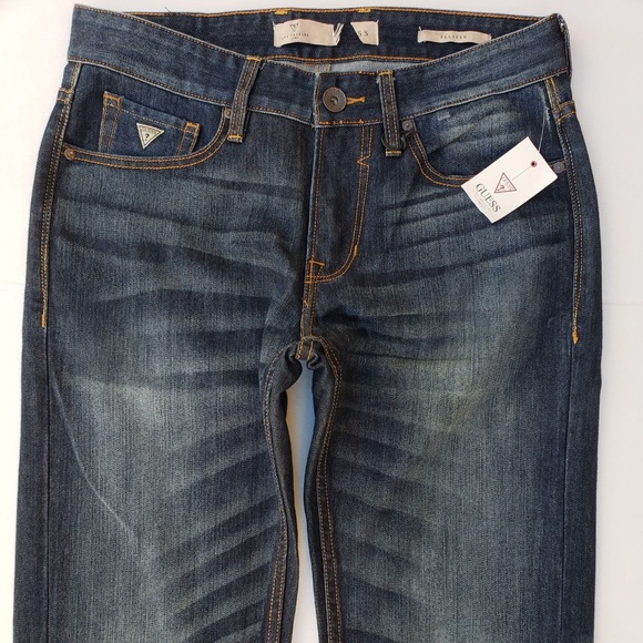 New GUESS Men's Relaxed Straight Leg Jeans - Picture 4 of 8